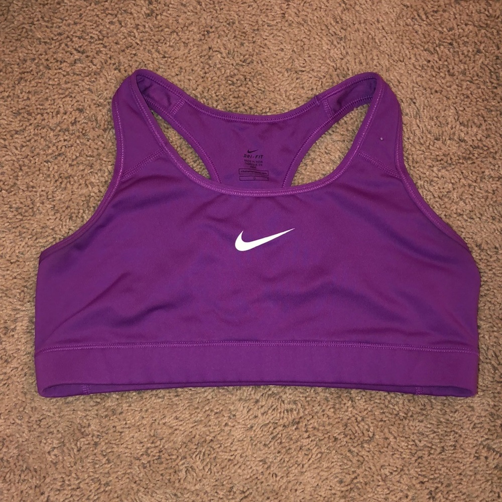 Nike drifit sports bra